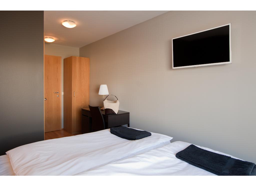 Torg Guest House อาคูเรย์รี ห้อง รูปภาพ