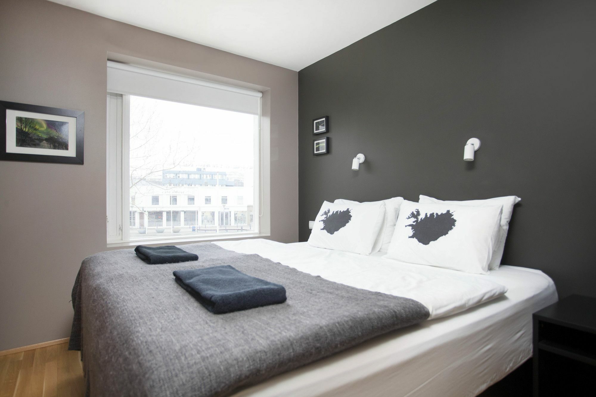 Torg Guest House อาคูเรย์รี ภายนอก รูปภาพ
